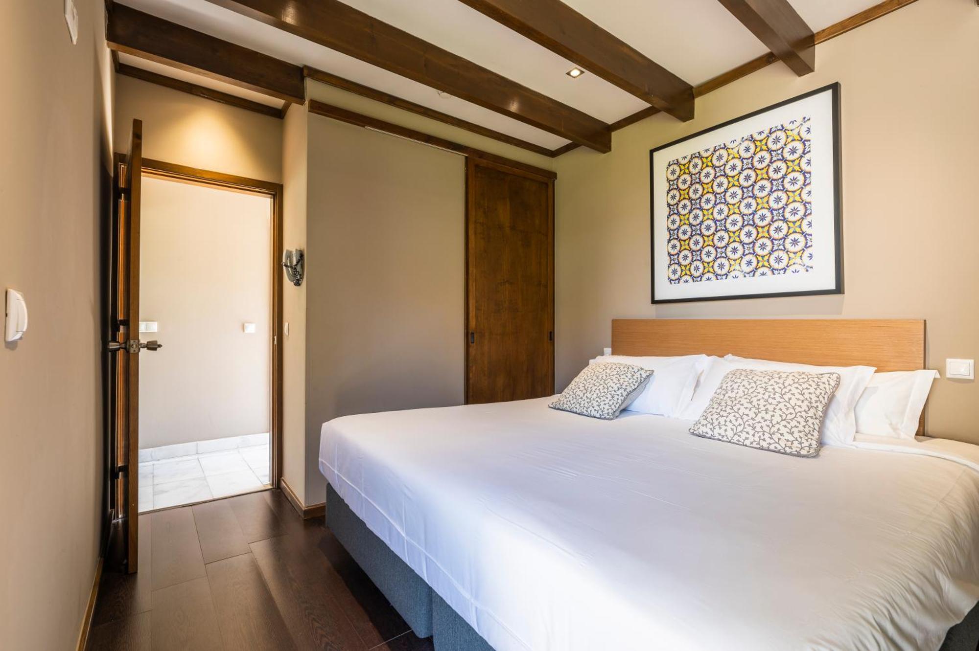 Topazio Vibe Beach Hotel & Apartments - Adults Friendly Albufeira Room photo